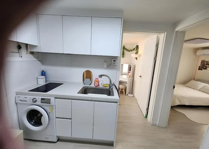Sweethome, 2 & Beds By Kunkook Station Line2,7