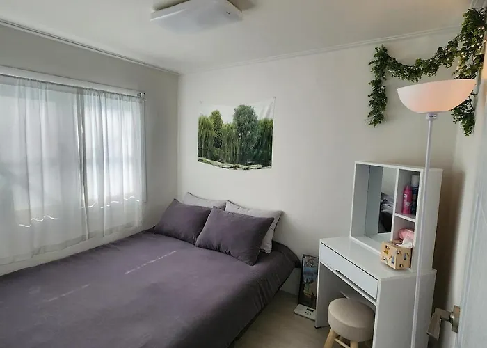 Sweethome, 2 & Beds By Kunkook Station Line2,7