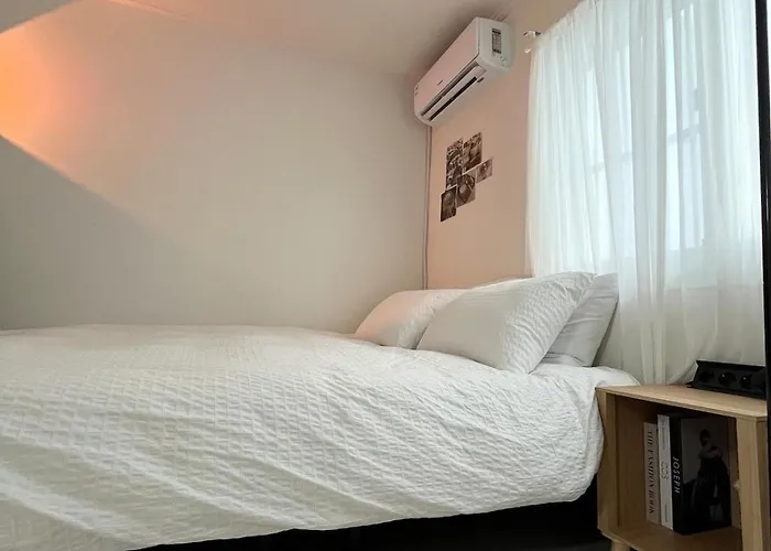 Sweethome, 2 & Beds By Kunkook Station Line2,7 Villa Seoul